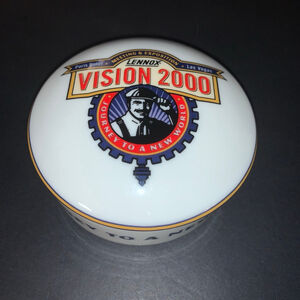 Lennox Vision 2000 Decorative Porcelain Box with lid